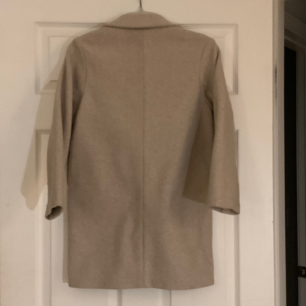Zara beige Pea Coat for Women with Zara sleeveless turtleneck Italian made scarf - Picture 4 of 10